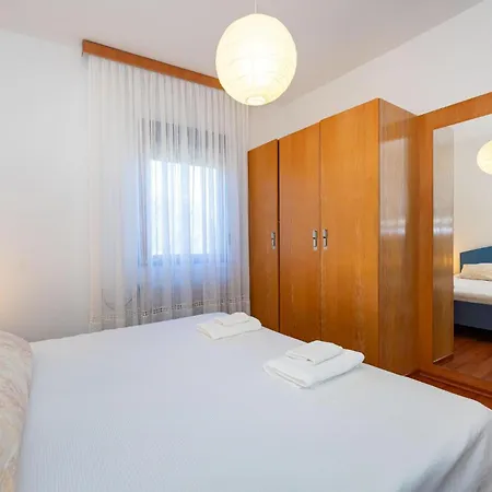 Amazing In - Paklenica With Wifi Prázdninový dům Starigrad Paklenica